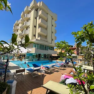 Apogeo - Breakfast Experience Hotel